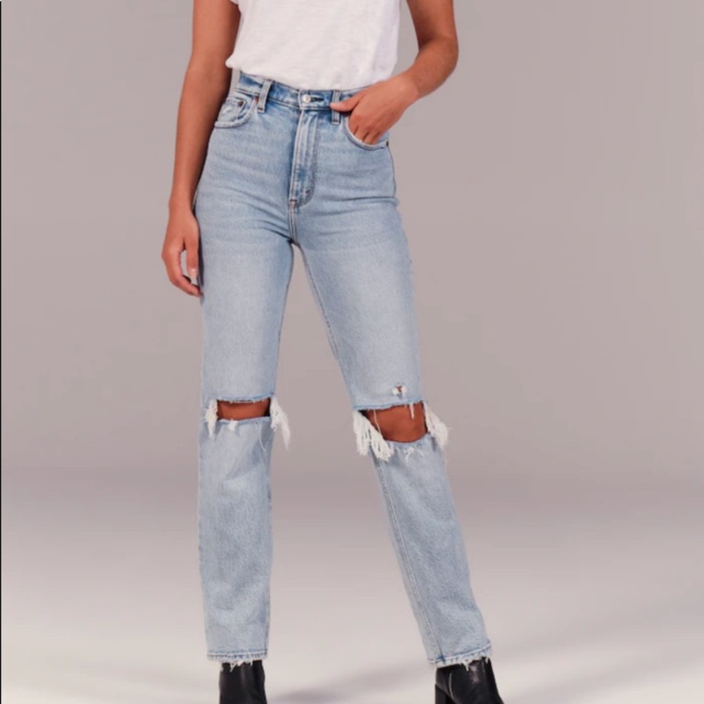 Abercrombie and Fitch 90s Ultra High Rise Straight Jeans